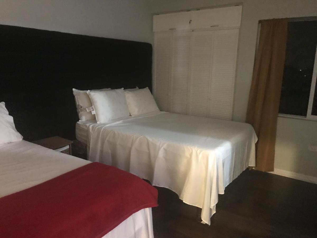 Abacus Jamaica The Zana Suites Kingston Luaran gambar